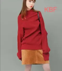 新品タグ付き美品 KBF WEB限定 ルーズニット レッド