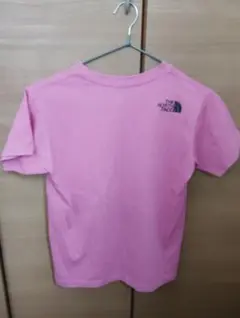 THE NORTH FACE Tシャツ ピンク