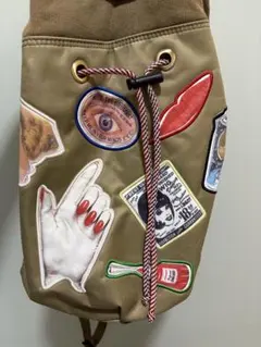 パッチワークデザイン ベージュリュック