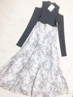 新品未使用　マーキュリーデュオ　ニットドッキングトワルトジュイワンピース　花柄