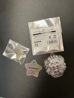 超まじかるちいかわ　アクスタにもなるホログラムアクリルキーホルダー　モモンガ