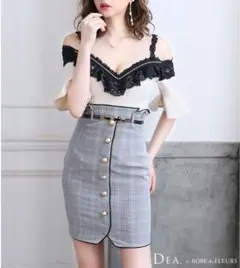 ローブドフルール　ドレス　ミニドレス　オフショルドレス　Sサイズ