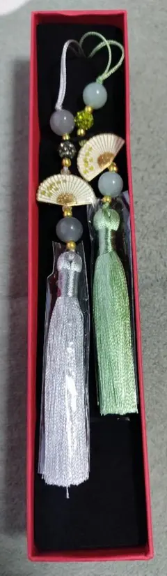 新品未使用品　ストラップ　２本セット　スマホ　iPhone　携帯　ガラケー