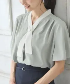 配色ボウタイブラウス