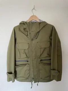 コロンビアブラックレーベル　マウンテンパーカー　GORE-TEX相当