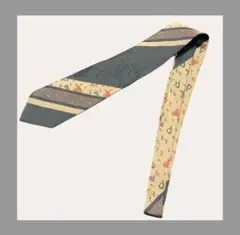NICOLE ニコル　ネクタイ 楽器　黒×金×赤のサムネイル
