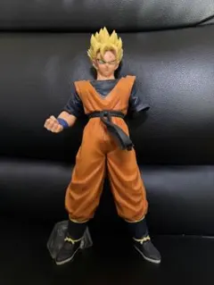 一番くじ ドラゴンボール 未来への決闘 C賞 孫悟飯 未来