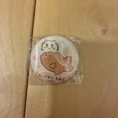 ちいかわ　もぐもぐ本舗　シーサー缶バッジ