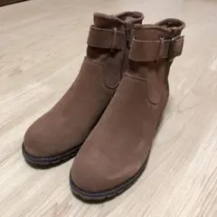 Clarksショートブーツ