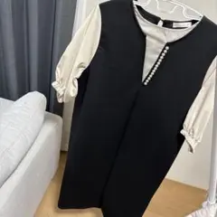 黒とアイボリーのワンピース