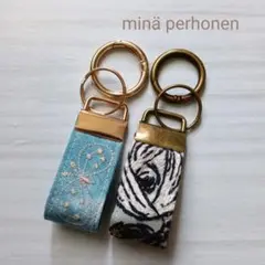ミナペルホネン　丸カラビナ付きキーホルダー　ちょうちょ　ブルー　rosy