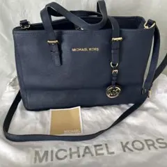 MICHAEL KORS ネイビー　ショルダーバッグ　ストラップ付きのサムネイル
