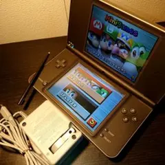 【 動作確認済み / 純正充電器付 】 Nintendo DSi LL ブラウン