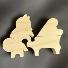 木製キツネとピアノの置物