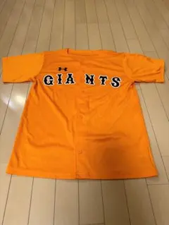 ジャイアンツ 巨人　アンダーアーマー　ユニフォーム