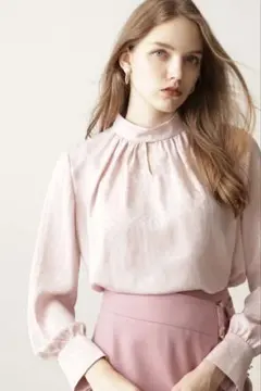 2026年最新】ピンキー&ダイアン ブラウスの人気アイテム - メルカリ