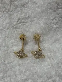 ⭐️惑星と星のデザイン ピアス⭐️