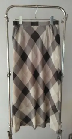 ロングスカート＊黒ブラック×グレー×白ホワイト×ベージュ 麻入り Mサイズ