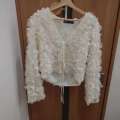 ZARA フリルデザイン ブラウス ホワイト Sサイズのサムネイル