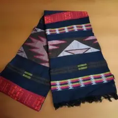 男女兼用　cashcryl キリム柄　ネイビーストール