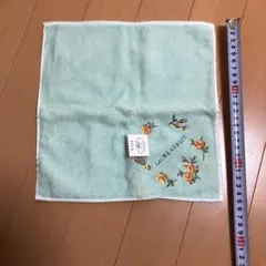 ローラアシュレイ　タオルハンカチ ハンドタオル
