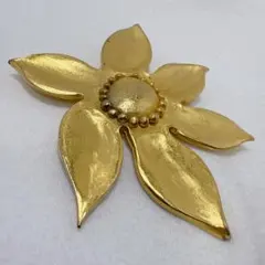 Item thumbnail for item 7e60b654-9cb2-46c6-a8f4-b46619b3e4a2