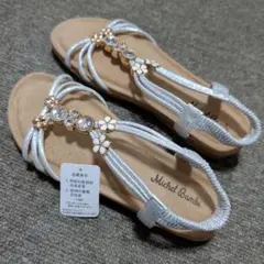 新品 未使用品 Michel Bambi シルバー フラワーサンダル サイズМのサムネイル
