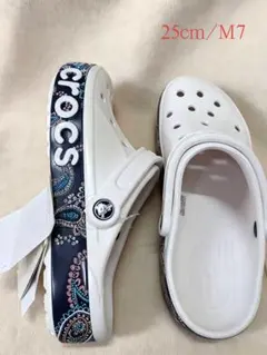 Crocs クロックス サンダル ペイズリー柄 ホワイト 25cm M7