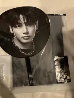BTS JUNG KOOK うちわ ペンライト キーリング セット BTS JUNG KOOK うちわ ペンライト キーリング セット - メルカリ