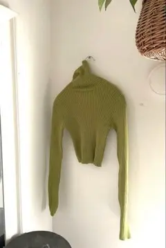 リブ編みタートルネックセーター ライムグリーン
