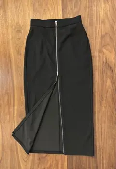 GU フロントジッパータイトロングスカート　黒