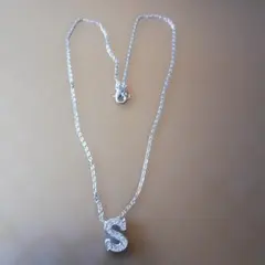 Sイニシャル　ネックレス