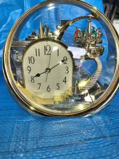 新品未使用 ターコイズブルー ロゴ メッキ 掛け時計 非売品 - メルカリ