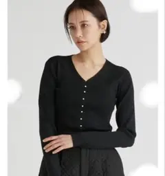 セルフォード❣️ 2023年新作❣️ パール釦ラメニットカーディガン❣️