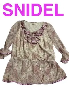 SNIDEL カットレースフリルプルオーバー
