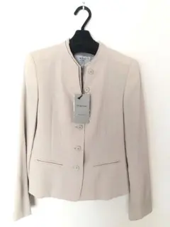 レディース　ノーカラージャケット ベージュ　新品未使用　ワールド