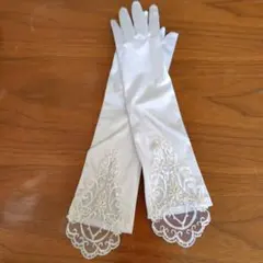 ウエディンググローブ　ホワイト　刺繍レースロンググローブ