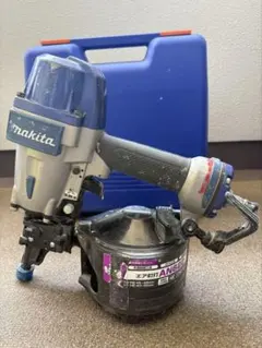 マキタ AN622 常圧釘打機 65mm コイルネイラ 動作確認済 ケース付