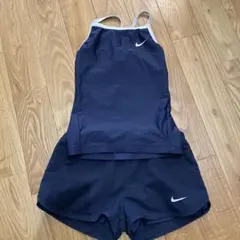 ☆美品　NIKEナイキ　☆セパレート　水着　140 ネイビー