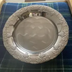 ブドウ装飾の円形プレート　昭和レトロ食器