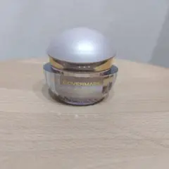 カバーマークスキンケアジェリーファンデーション01