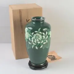 七宝焼　花文　花瓶　唐木台　桐箱付　M　R5684 七宝焼 緑釉 花文 花瓶 唐木台付 共箱 V 9833A - メルカリ