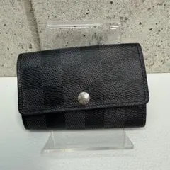 n*l様 ルイヴィトン ダミエパターン レザーキーケース ブラック6連