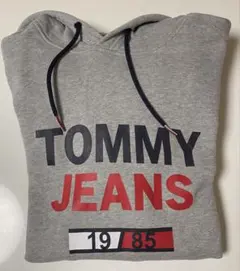 TOMMY JEANS グレー フード付きパーカー Lサイズ