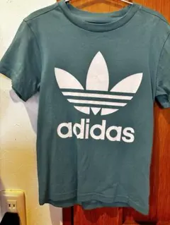 adidas Tシャツ 130 青