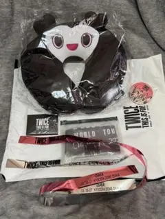 兩次這是給京瓷巨蛋升級特典，附有銀色彩帶