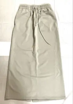 Jena espace merveilleux スカート