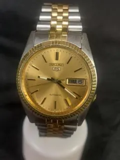 SEIKO QUARTZ 腕時計 コンビカラー デイデイト《稼働品》 - メルカリ