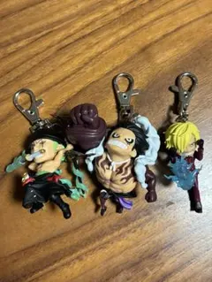 ワンピース　フィギュアキーホルダー　ルフィ　ゾロ　サンジ　3種セット