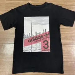 希少デザイン アディダスオリジナルス トレフォイルロゴ フォトTシャツ メンズSのサムネイル